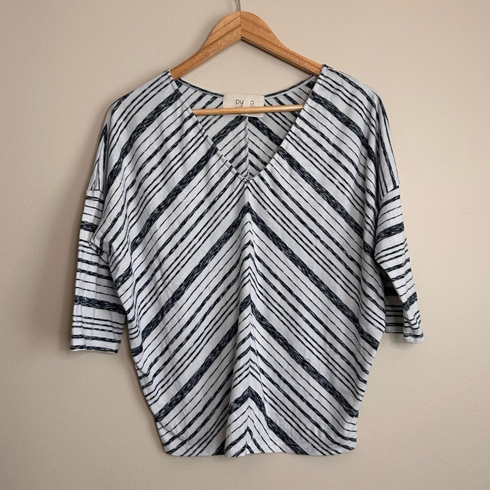 Anthropologie Puella White Stripe V-Neck Casual Shirt Size Medium - Picture 2 of 6